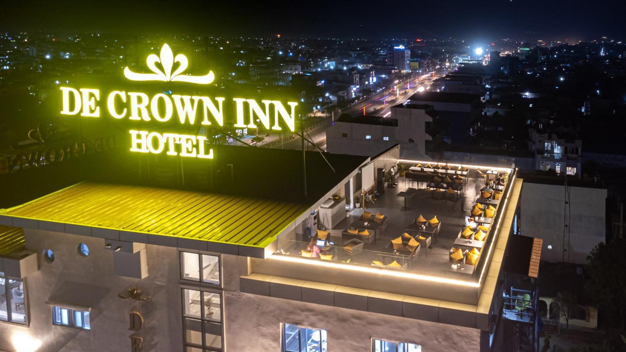 Jogikuti De Crown Inn מראה חיצוני תמונה